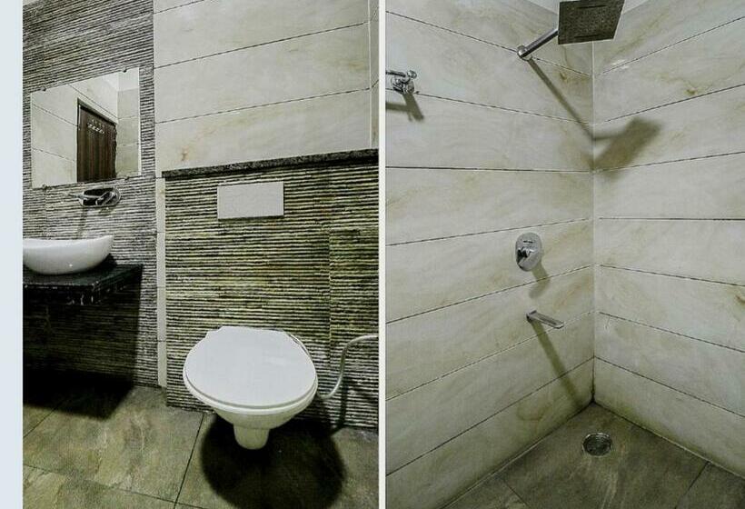 Deluxe Rum, Gsc International Hotel And Restaurant