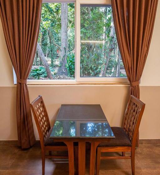 בקתה, Nirvana Hill Resort