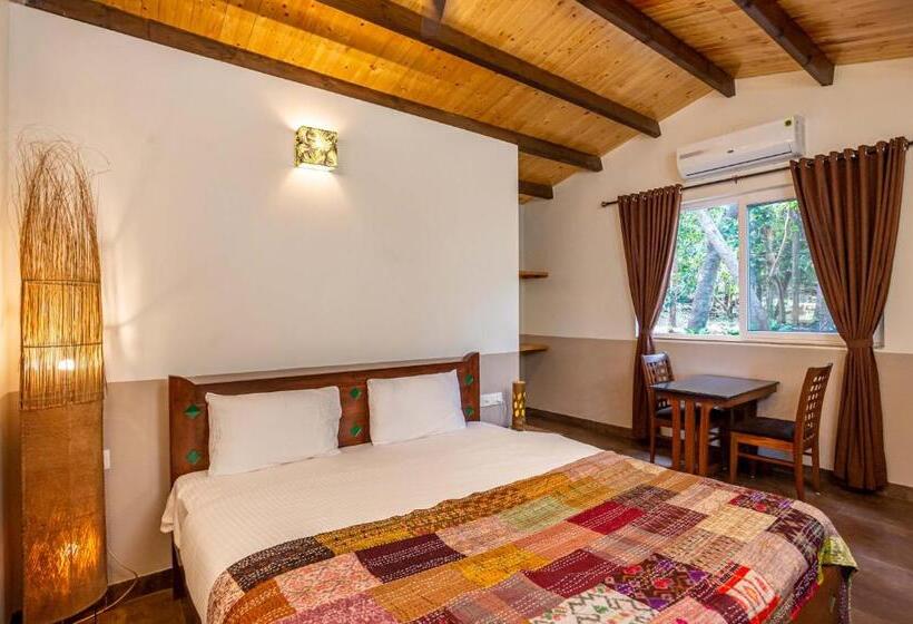 בקתה, Nirvana Hill Resort