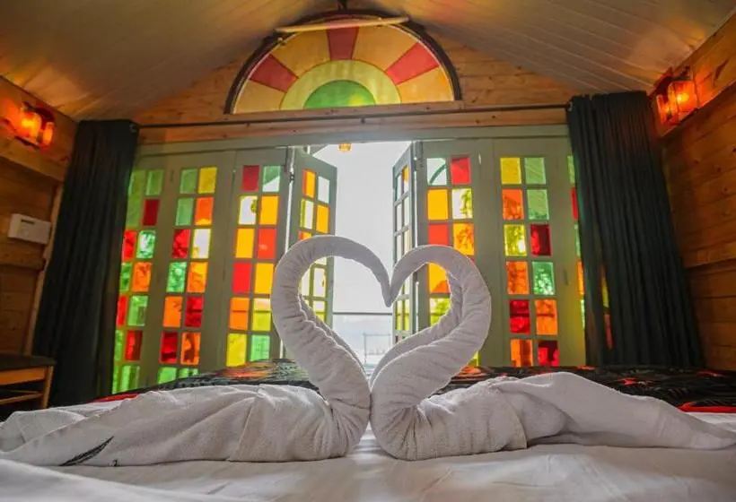 Chalet Superior 1 Dormitorio, Nirvana Hill Resort