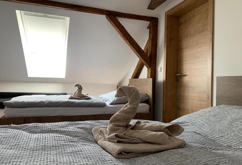 إستوديو قياسى, Kamrovec