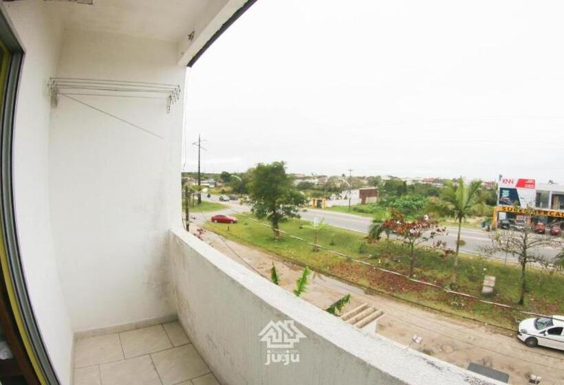 غرفة قياسية رباعية مزودة بشُرفة, Pousada Ju&ju à 400 Mts Da Praia