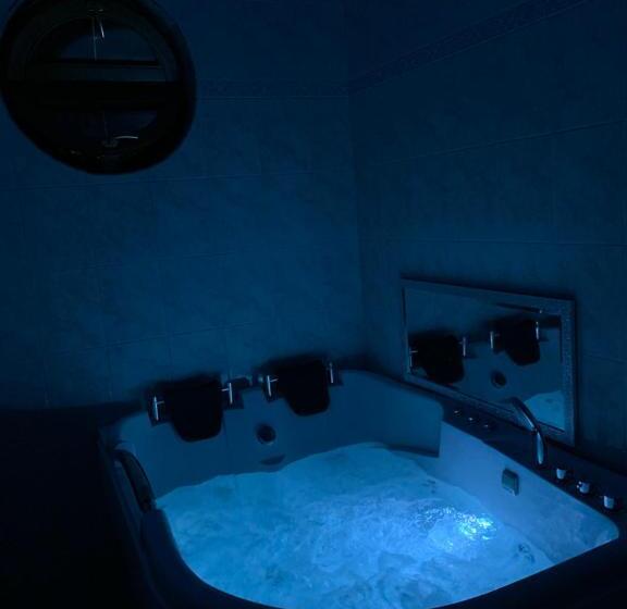 سوئیت با وان آب گرم, Relax And Pool Apartments Novi Sad