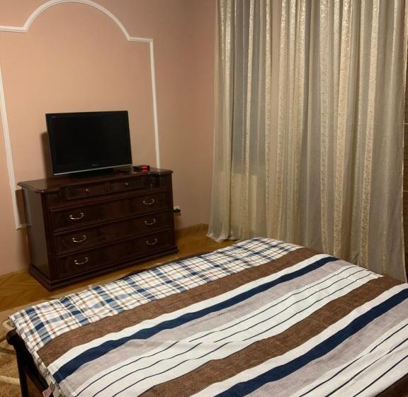 سوئیت با وان آب گرم, Relax And Pool Apartments Novi Sad