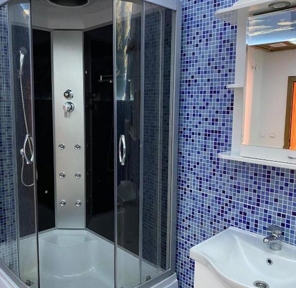 اتاق لوکس, Relax And Pool Apartments Novi Sad