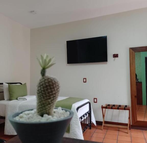 חדר קומפורט לשלושה, Casa De Las Flores Hotel Boutique