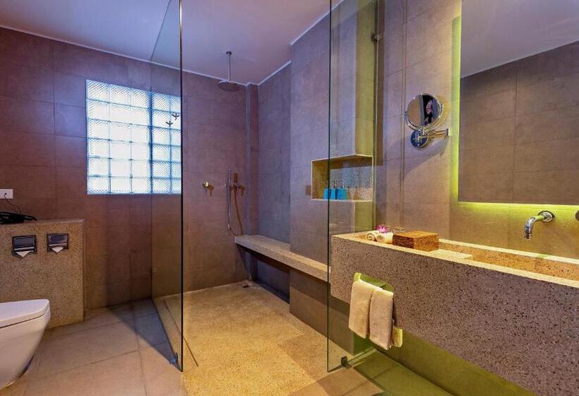 스탠다드 룸 킹사이즈 침대, Indra