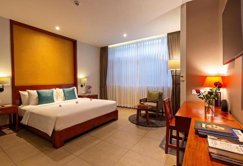 스탠다드 룸 킹사이즈 침대, Indra