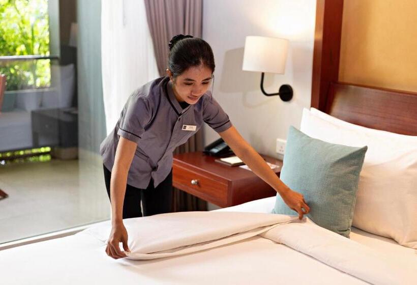 주니어 스위트 발코니, Indra