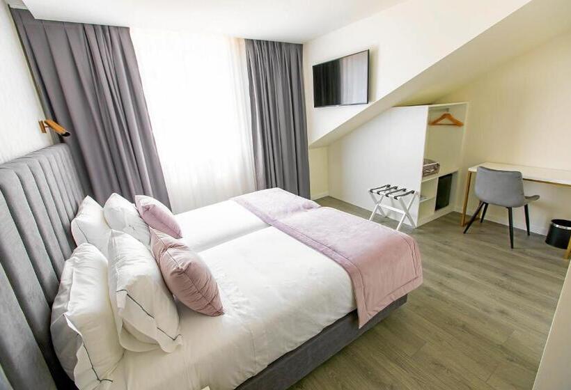 اتاق استاندارد, Mondego