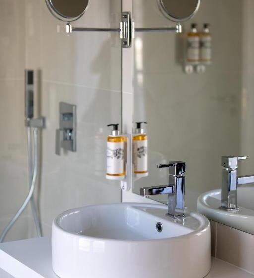 اتاق استاندارد, Mondego