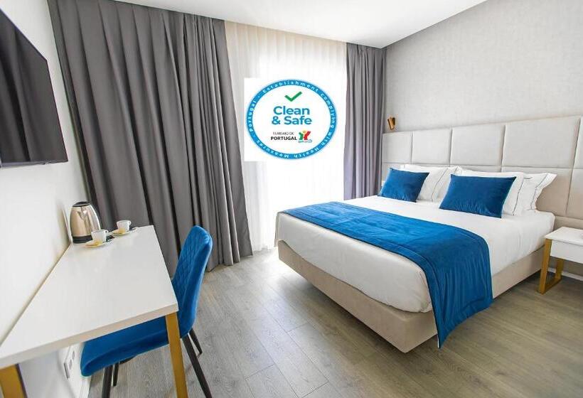 اتاق لوکس, Mondego