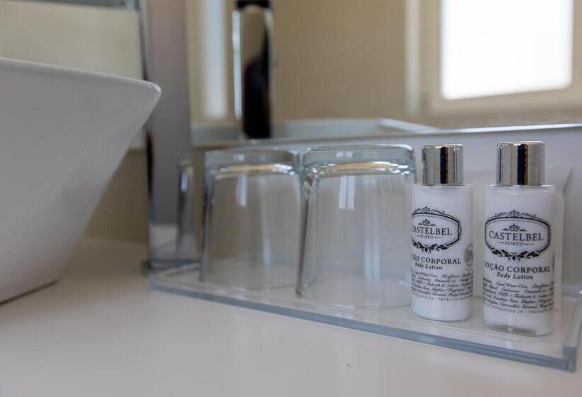 اتاق سوپریور, Mondego