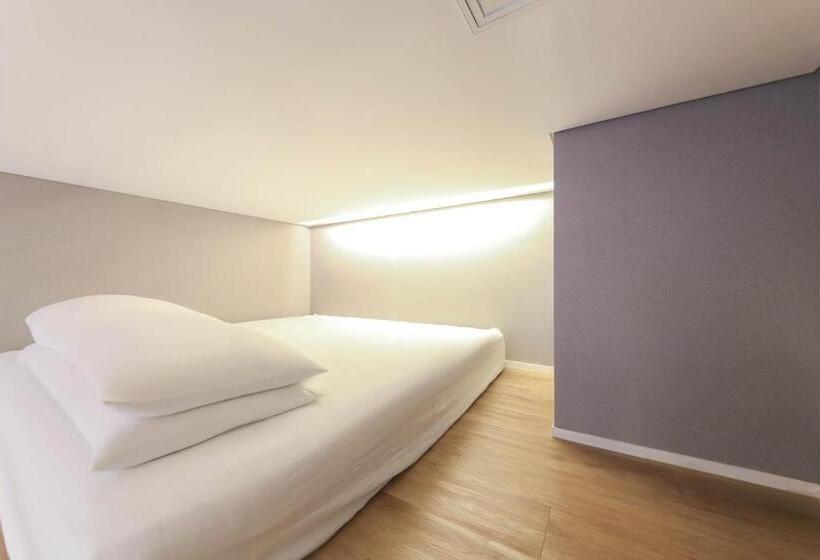 Camera Familiare, Northharbor