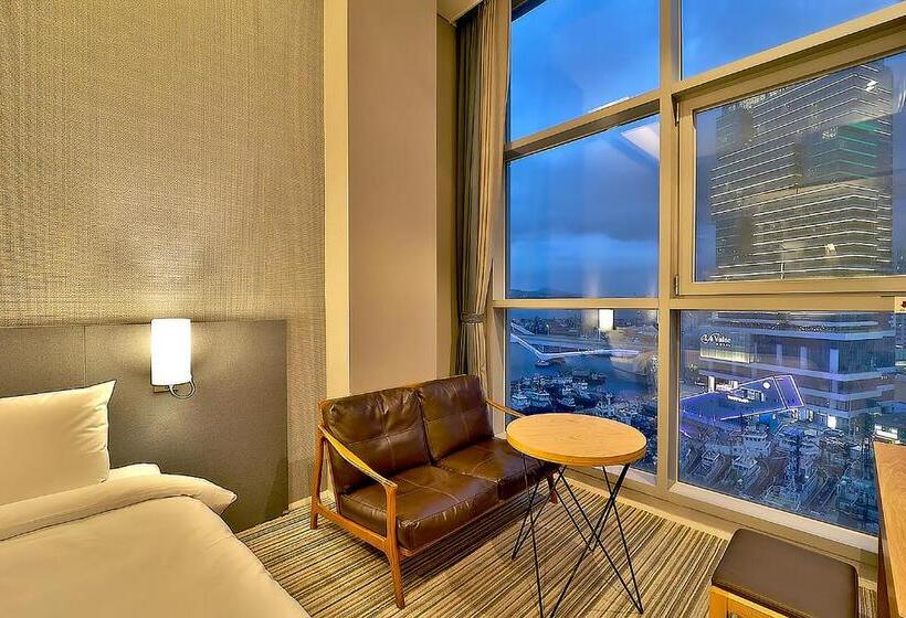 Camera Familiare, Northharbor