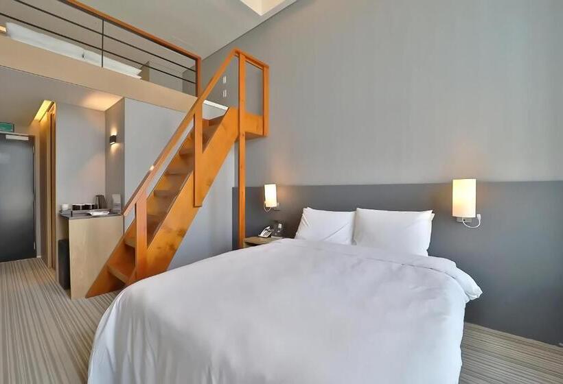 Camera Familiare, Northharbor