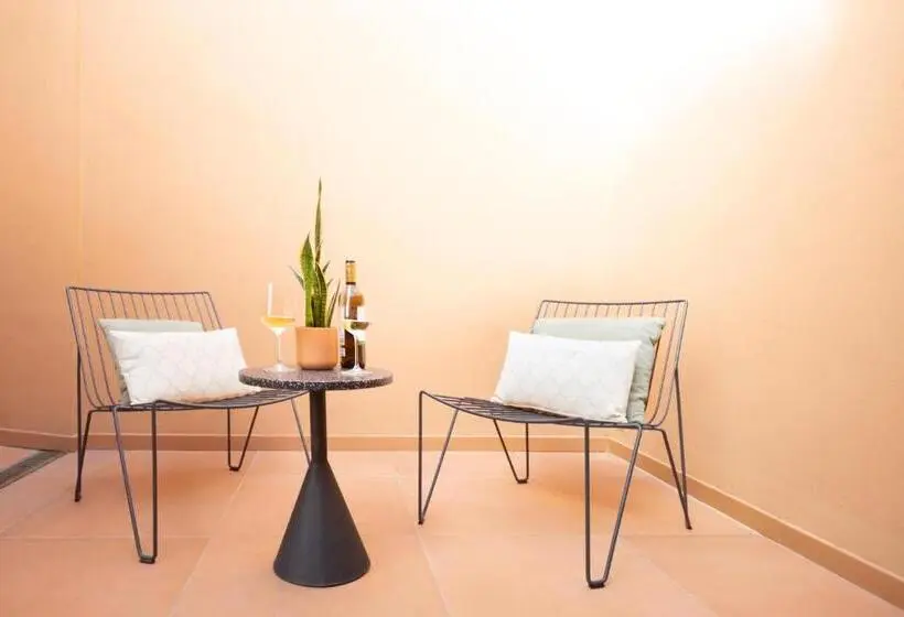 Suite with Terrace, Orangine