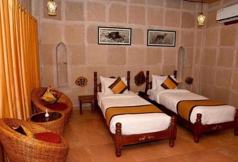 Deluxe-huone, Puratan Qila