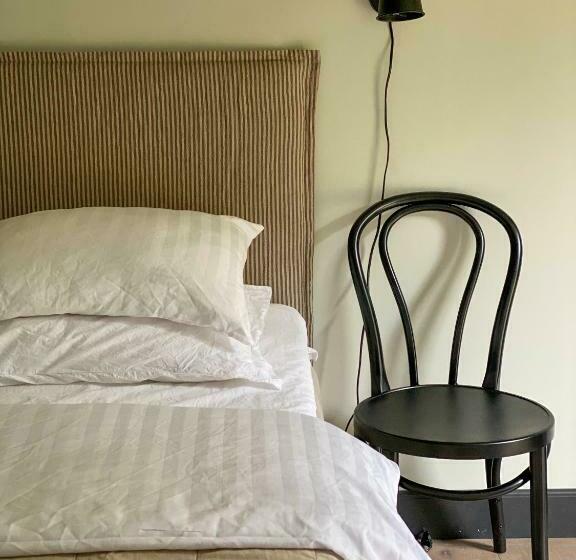 חדר סטנדרט, Rallarhustruns