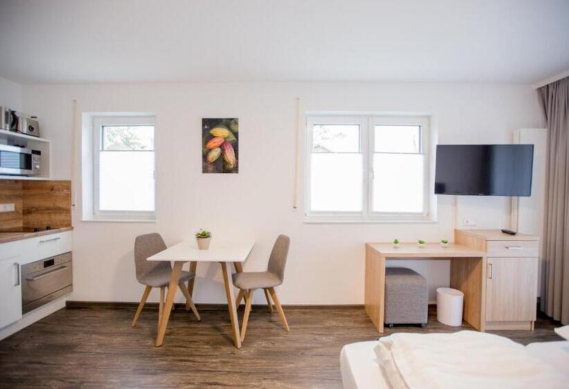 חדר דלוקס עם מרפסת, Schoko Apartments