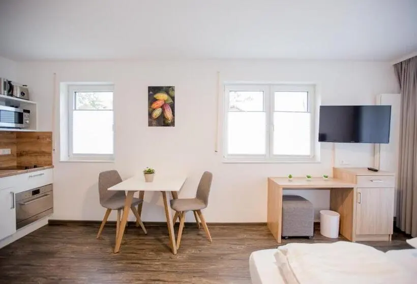 バルコニー付きデラックスルーム, Schoko Apartments