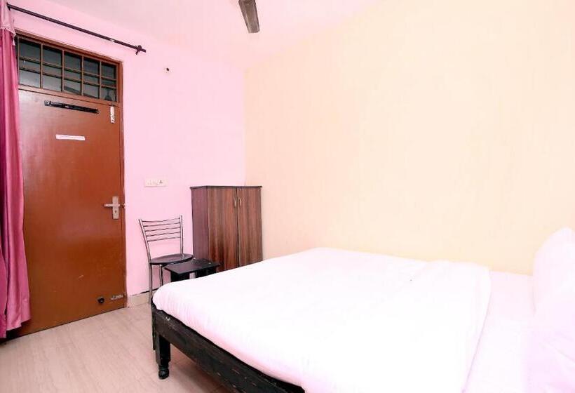 三人经典房间, Spot On Hc Palace