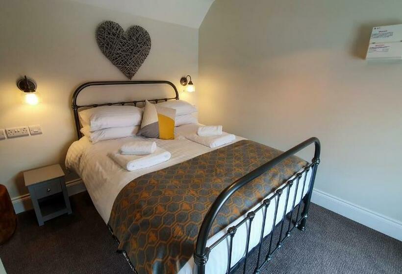 Номер Deluxe, The Adam And Eve