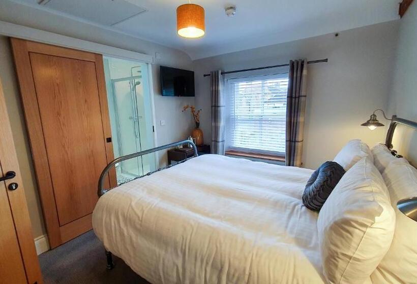 Номер Deluxe, The Adam And Eve