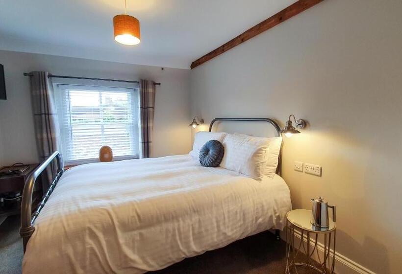 Номер Deluxe, The Adam And Eve