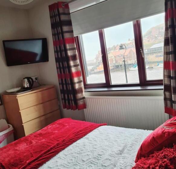 オーシャンビュースタンダードルーム, The Buck Inn