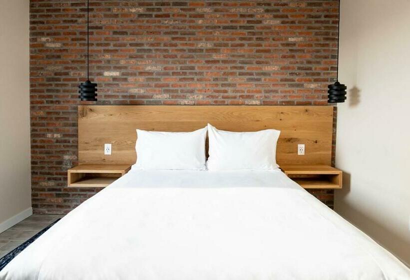 חדר סטנדרט עם מיטת קינג, The Maj