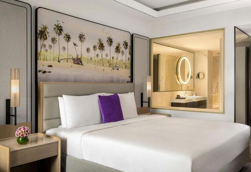 带大床的高级房间, Vivanta Goa, Miramar