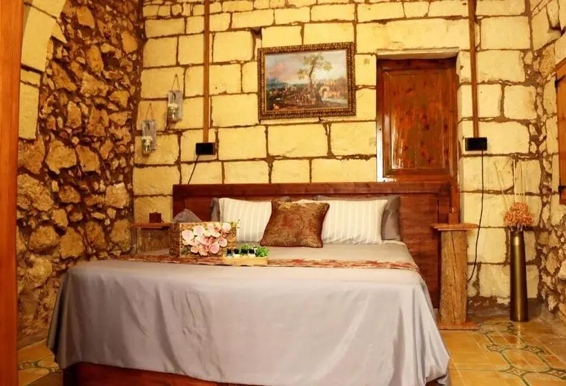 اتاق استاندارد با تخت بزرگ, Il Bàrraġ Farmhouse B&b Gozo Traditional Hospitality