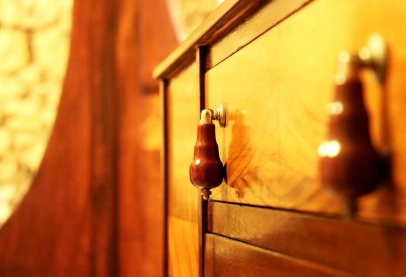 اتاق لوکس, Il Bàrraġ Farmhouse B&b   Gozo Traditional Hospitality