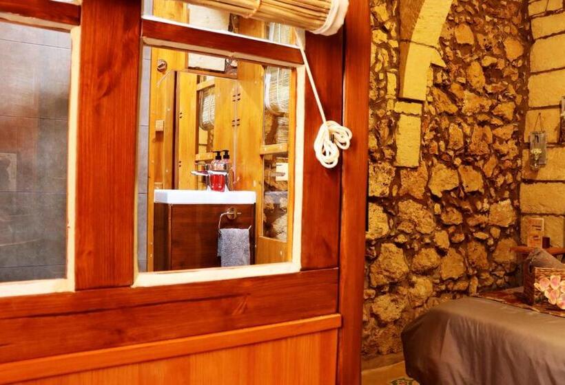 اتاق استاندارد با تخت بزرگ, Il Bàrraġ Farmhouse B&b Gozo Traditional Hospitality