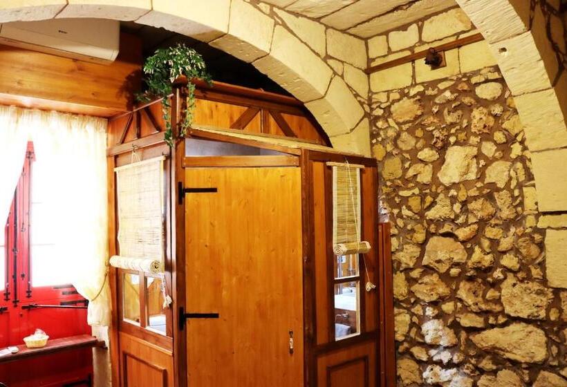 اتاق استاندارد با تخت بزرگ, Il Bàrraġ Farmhouse B&b Gozo Traditional Hospitality