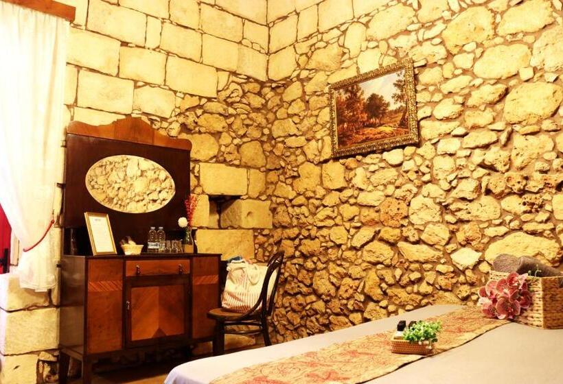 اتاق لوکس, Il Bàrraġ Farmhouse B&b Gozo Traditional Hospitality