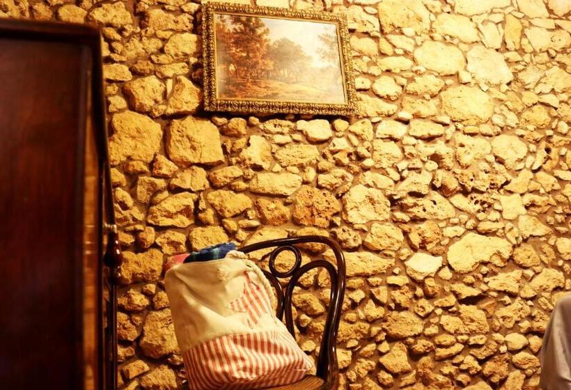 اتاق لوکس, Il Bàrraġ Farmhouse B&b Gozo Traditional Hospitality