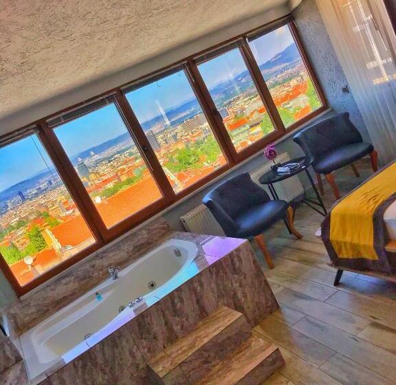 اتاق استاندارد با وان آب گرم, Pera Pansiyon