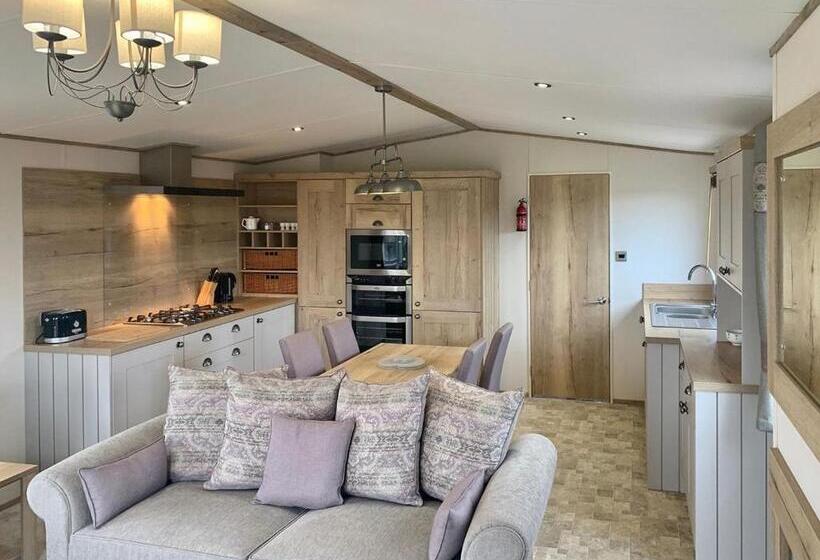 منزل غرفتين نوم, Holderness Country Park