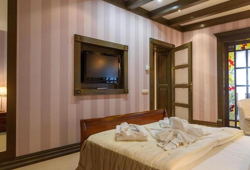 سوییت جونیور, Apart Hotel Chale Graal