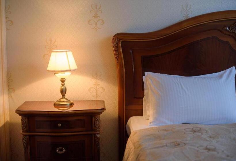 스위트, Apart Hotel Chale Graal