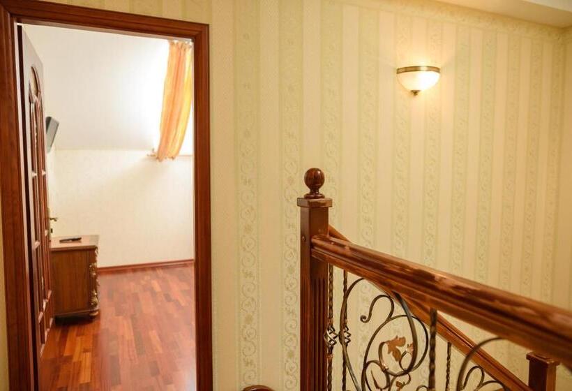 سوییت, Apart Hotel Chale Graal