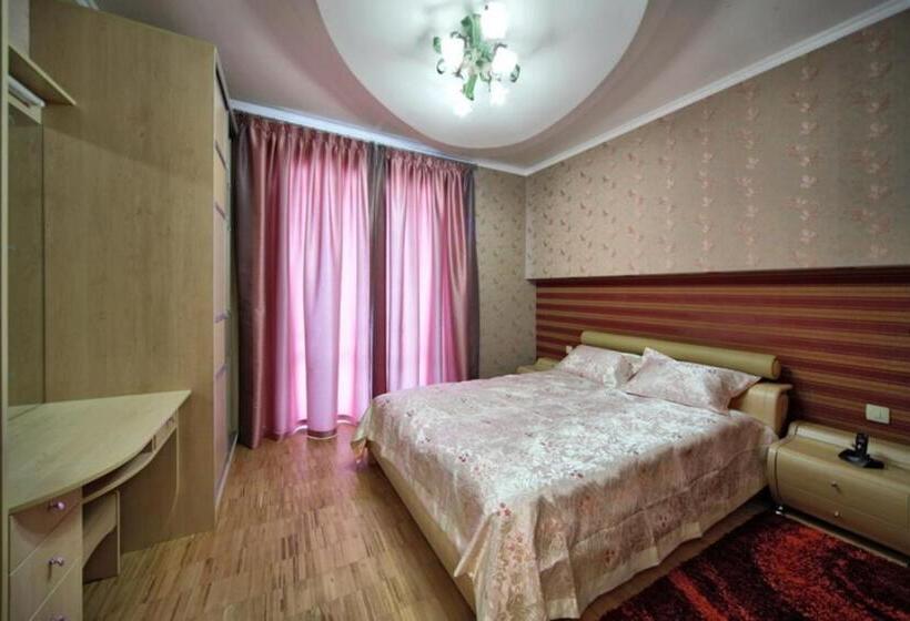 سوئیت رویال, Apart Hotel Chale Graal