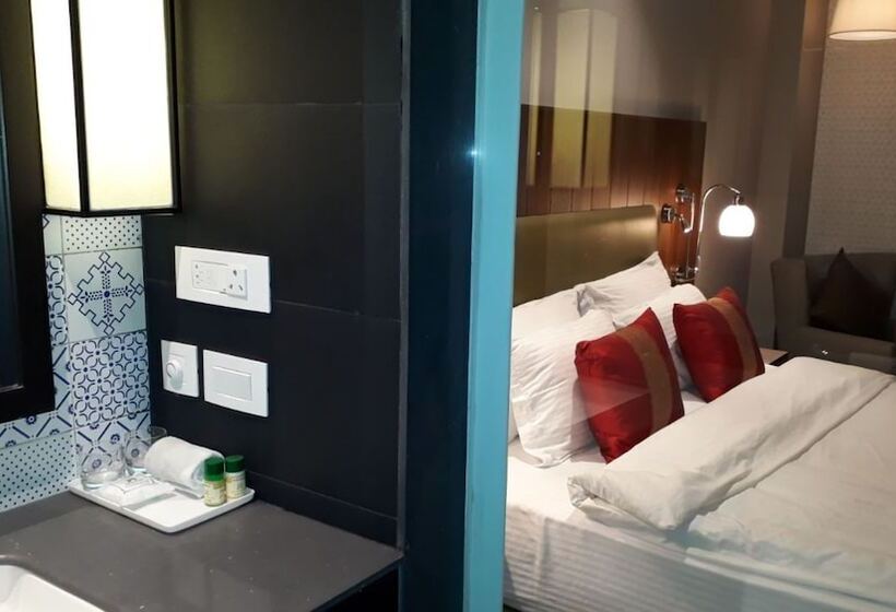 Номер Deluxe, Country Inn & Suites By Radisson Jammu
