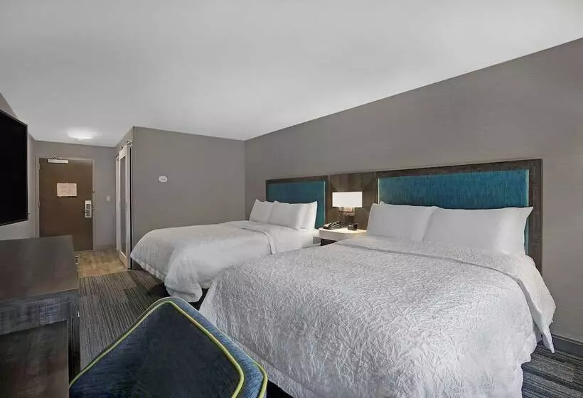 ２ダブルベッドのスタンダードルーム, Hampton Inn Westfield