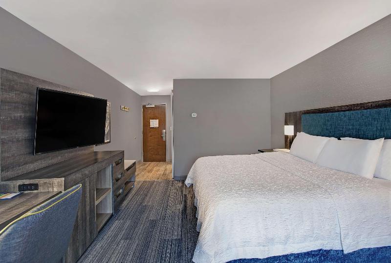 Стандартный Номер Кровать Кинг, Hampton Inn Westfield
