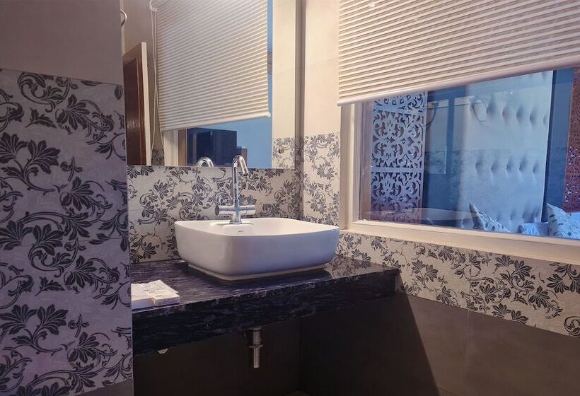 غرفة ديلوكس, Mountain Top