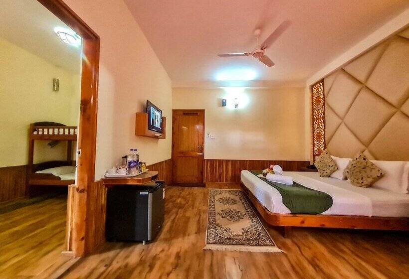 غرفة عائلية, Mountain Top