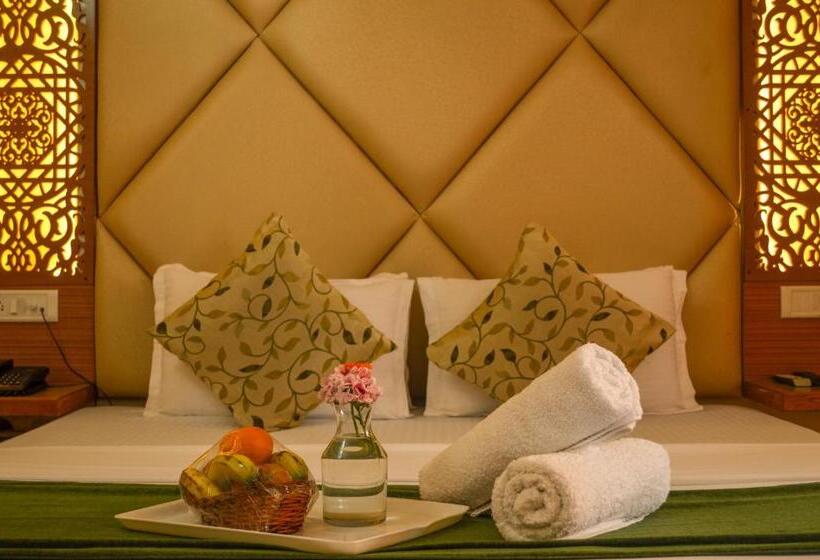 غرفة عائلية, Mountain Top